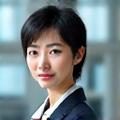 佐藤悠希の真剣なポートレート